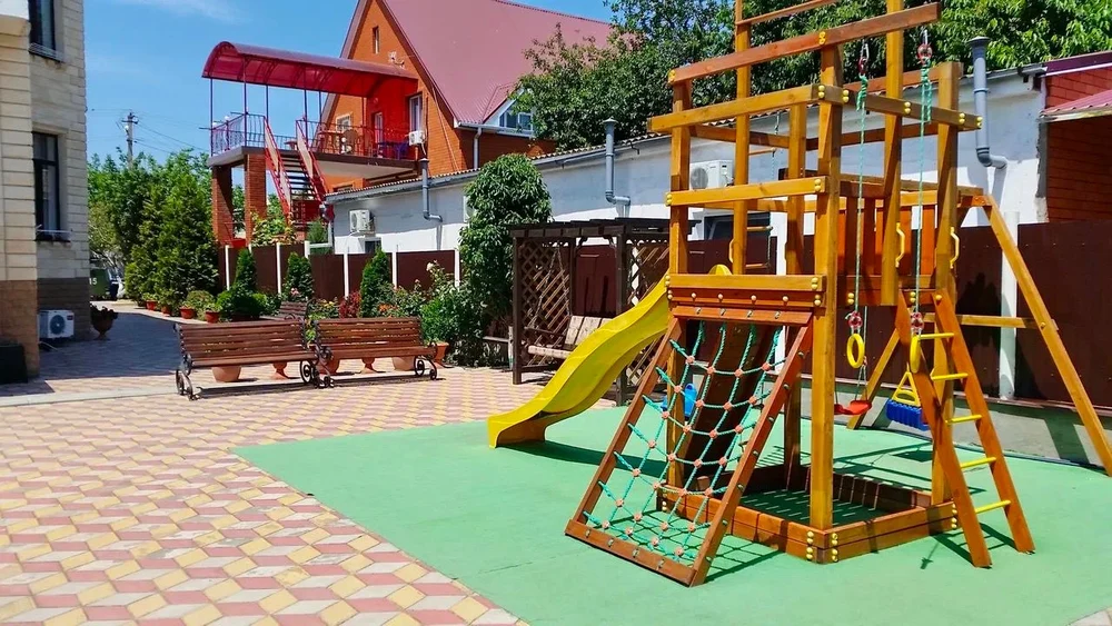 Семейный дом "Бугаз"